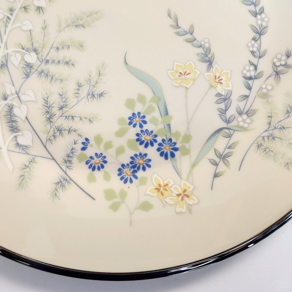 Set of 2 Lenox Cinderella Newer Platinum Trim Dinner Plates Excellent Condition - Picture 5 of 6